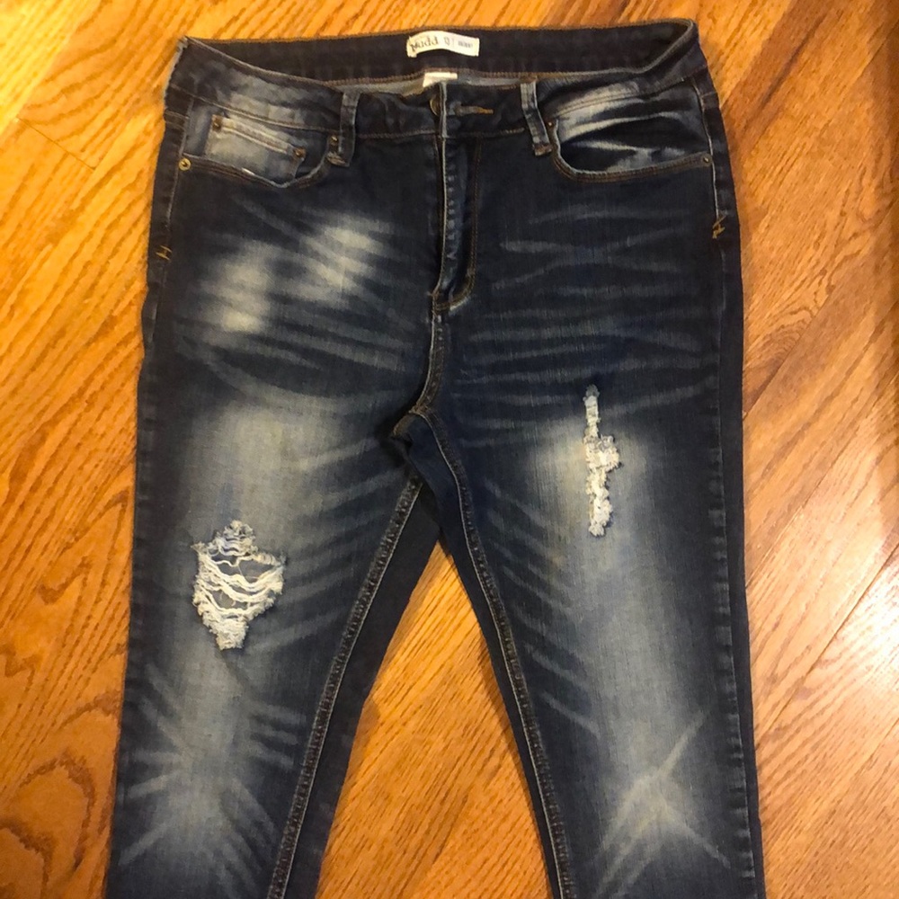 Worn once-Mudd skinny crop jeans